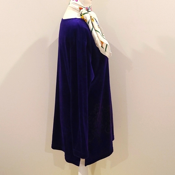 Diane Von Furstenberg Purple Velvet!  Offers Welcomed! - Picture 4 of 7
